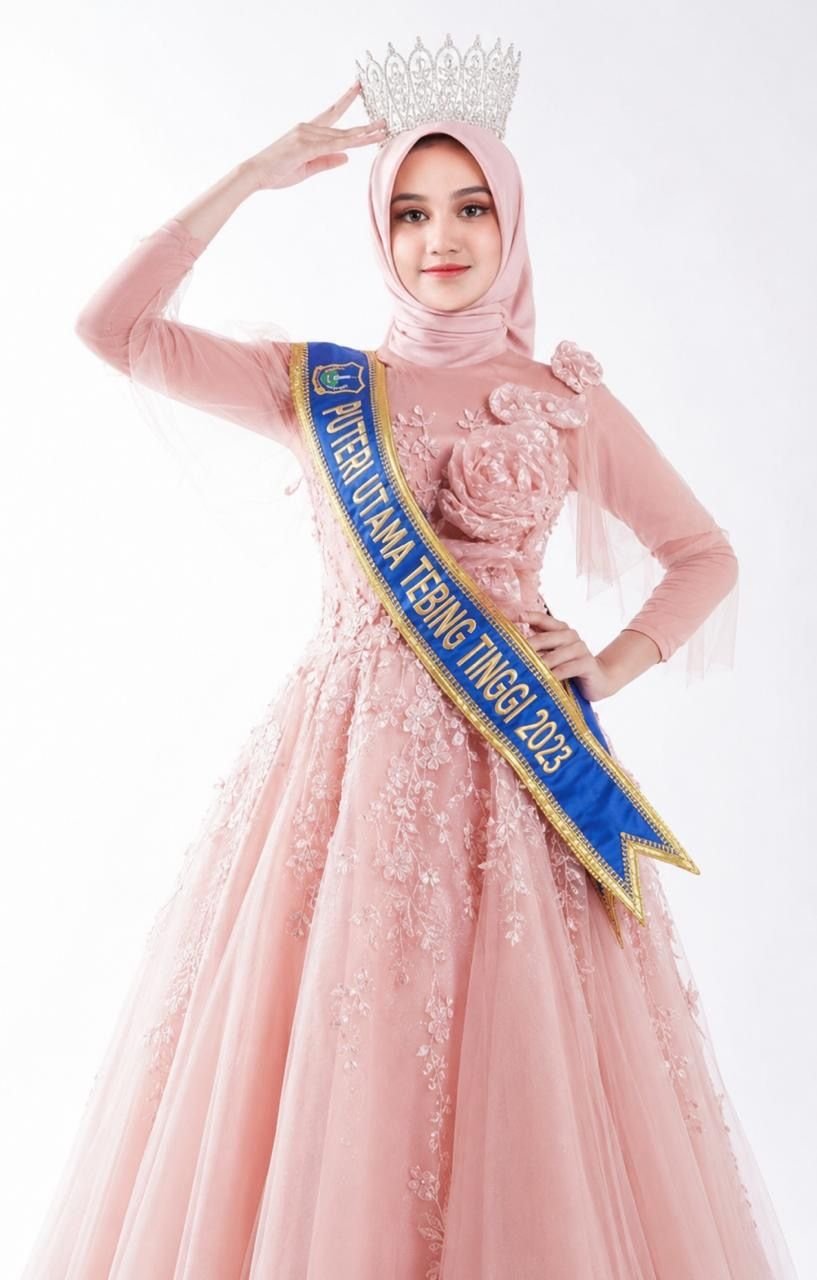 Lyza Apriani
